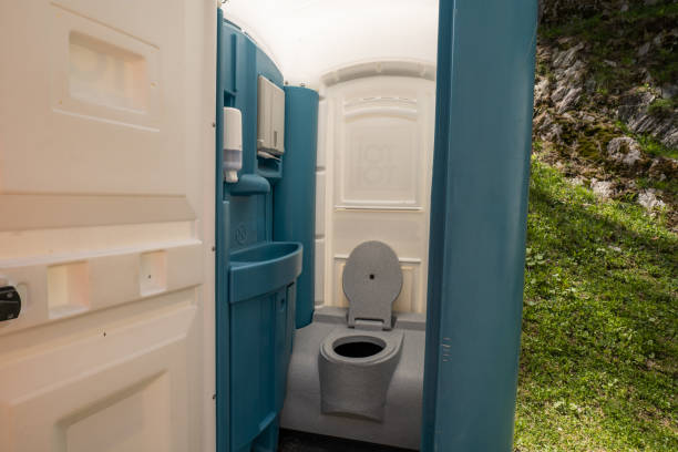 Best Porta potty rental near me  in Monroeville, AL